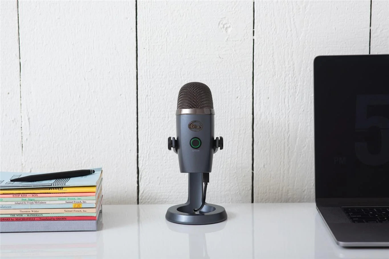 Blue Yeti Nano Premium USB Microphone (Shadow Gray)